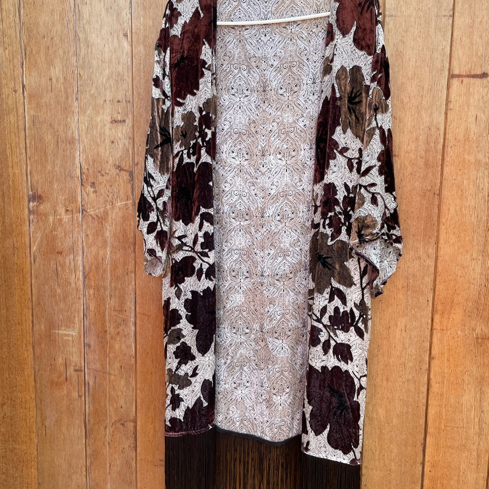 Mango Paisley Kimono in Brown and Cream good condition